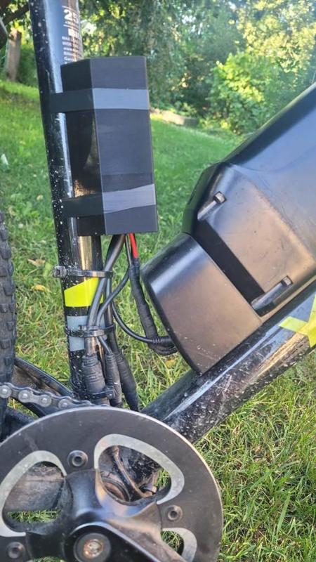 Weatherproof cover for e-bike KT controller