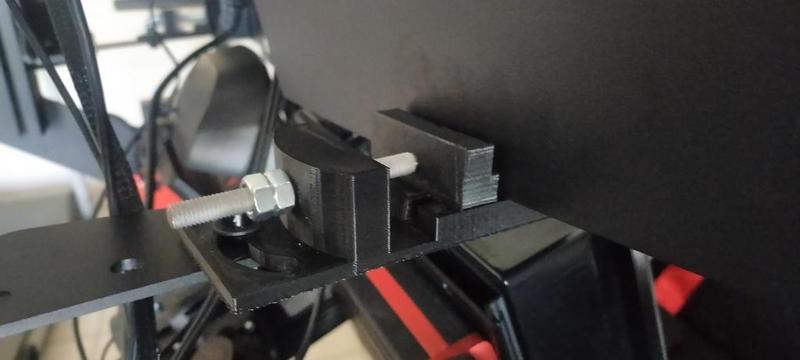 Sim rig monitor support clamp