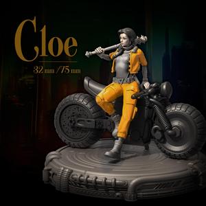 Cloe 32 and 75