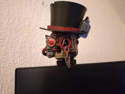 monocle for the monitor mascot skull