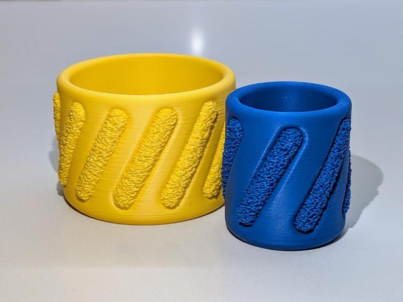 Cylindrical Tray with Fuzzy Lines - V01