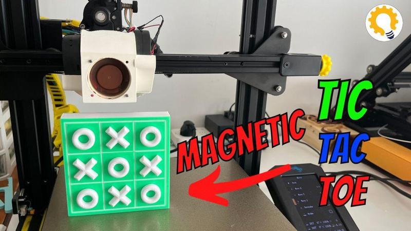 Magnetic Tic Tac Toe Set and Carrying Case