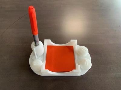 Curling Post-it and pen holder