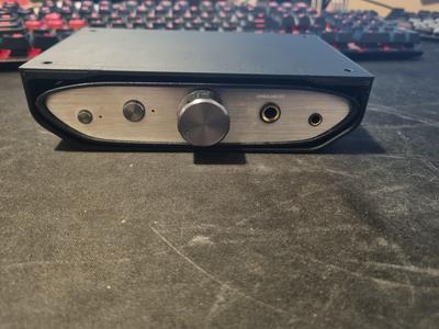 iFi Audio ZEN DAC shelf