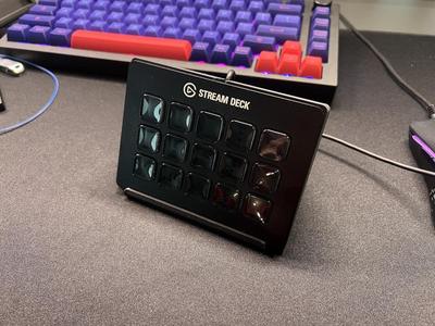 Stream deck stand mk1 with cable pass trough
