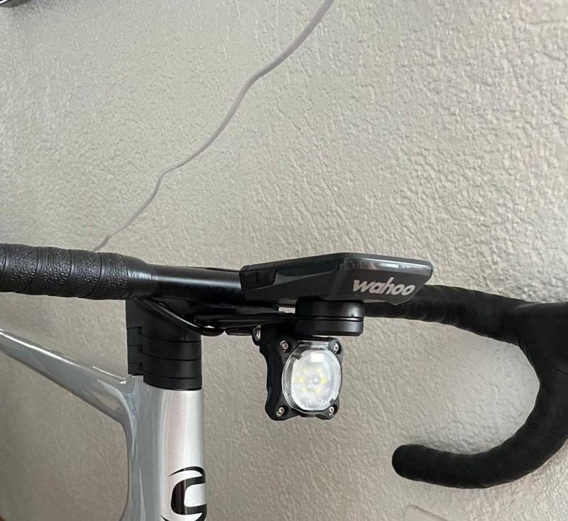 Lezyne Zecto drive 250+ Front - GoPro Clip on mount for Cannondale GPS mount