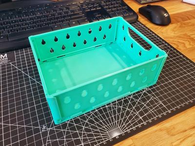 Customizable, foldable and stackable project boxes