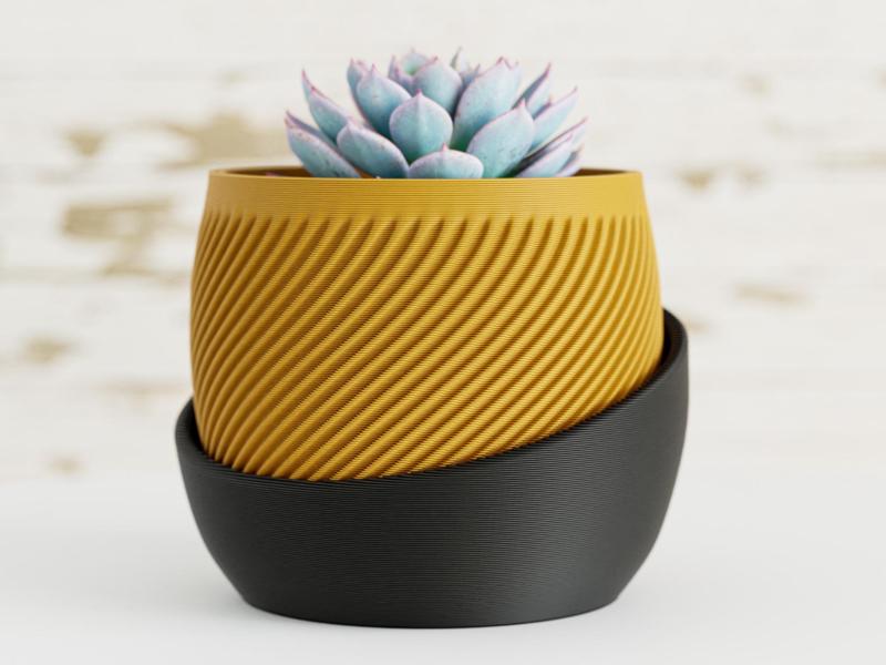 Modern Spiral Planter with Saucer