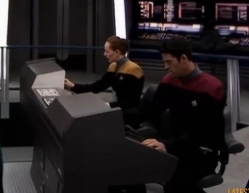 USS Righteous Helm and Ops Station- Star Trek Borg