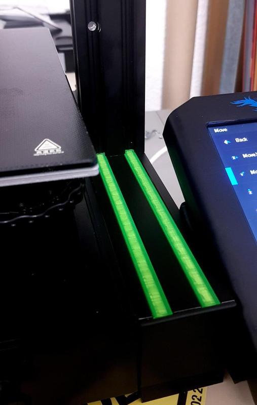 Flush strip to fill gap in 3d printer frame