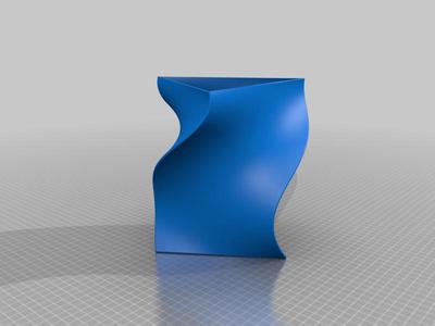Vase, Twisted triangle