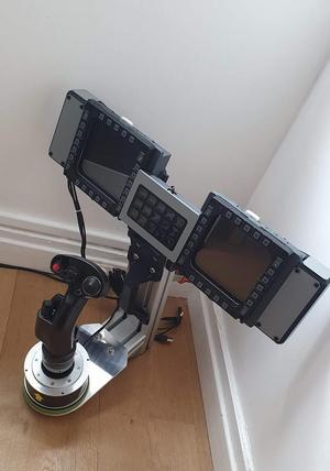Compact portable "deskpit" with Thrustmaster Cougar MFD and Stream deck