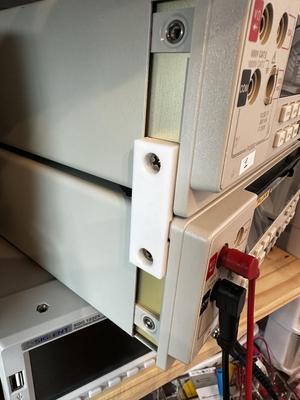 Fluke 45 Multi Meter Stack Bracket
