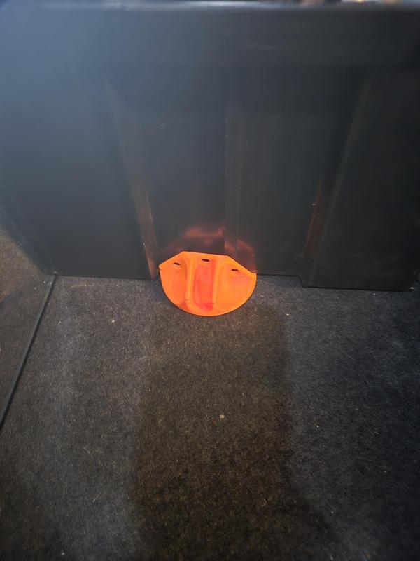 Round Trunk Tie Down