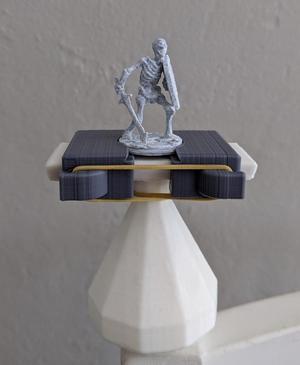 Miniature painting holder (25mm only)