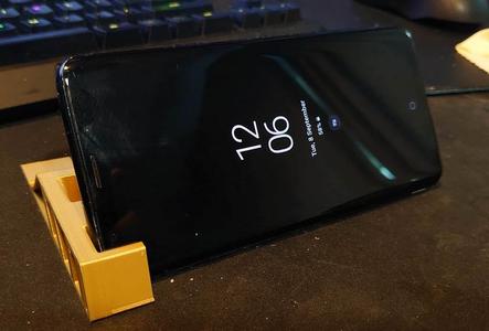 small cell phone stand