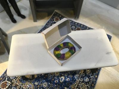King Cake (1:18 scale)