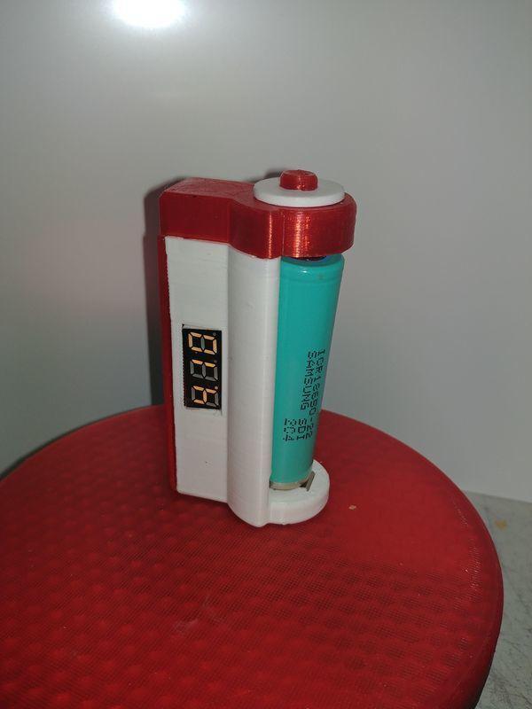 Pratik testeur 18650 et piles bouton / Button cell and 18650 battery tester from 2.5 to 30 volts