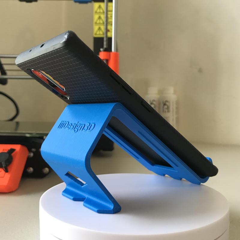 Lazzy Stand - An Elegant Smartphone Stand
