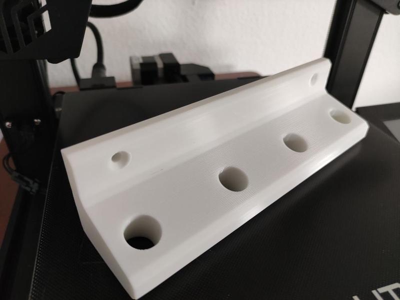 Morse taper tool holder