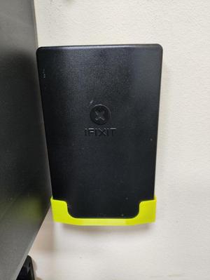 Minimal iFixit driver kit holder