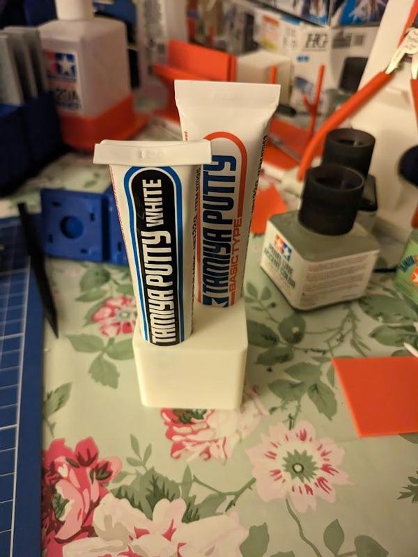 Tamiya Modelling Putty x2 Holder - Gridfinity Refined