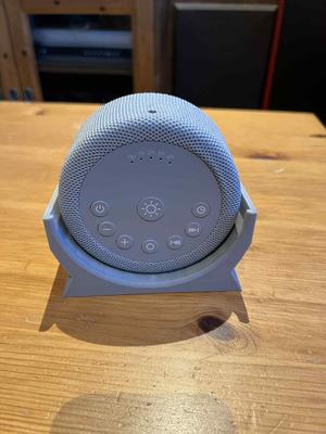Hushing White noise maker stand