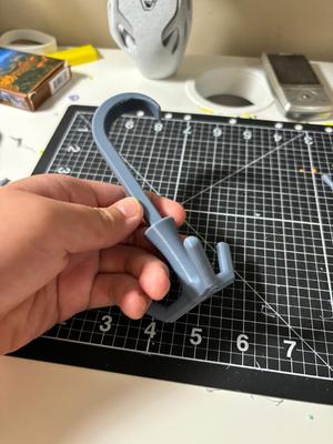 3 hook shower hook
