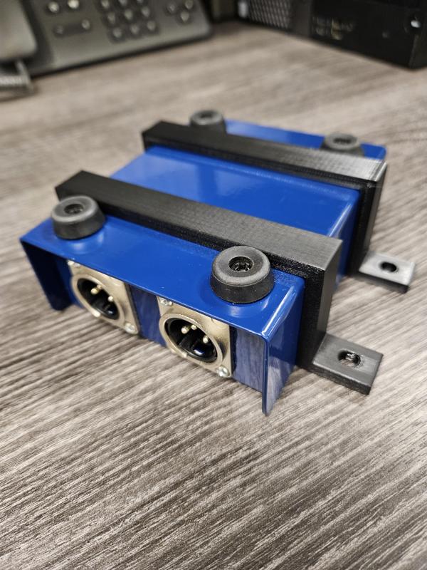 Cloudlifter CL-2 under desk mount