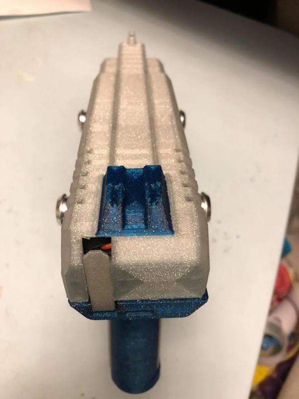 Night snake magnet shell