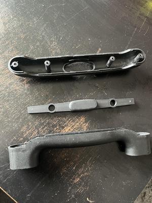 Bag handle button