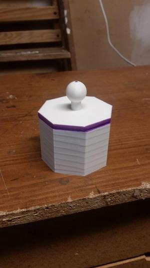 Box with lid