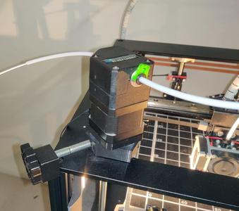 Swivel bowden extruder
