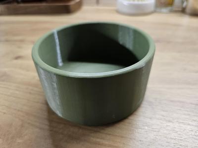 Small simple planter
