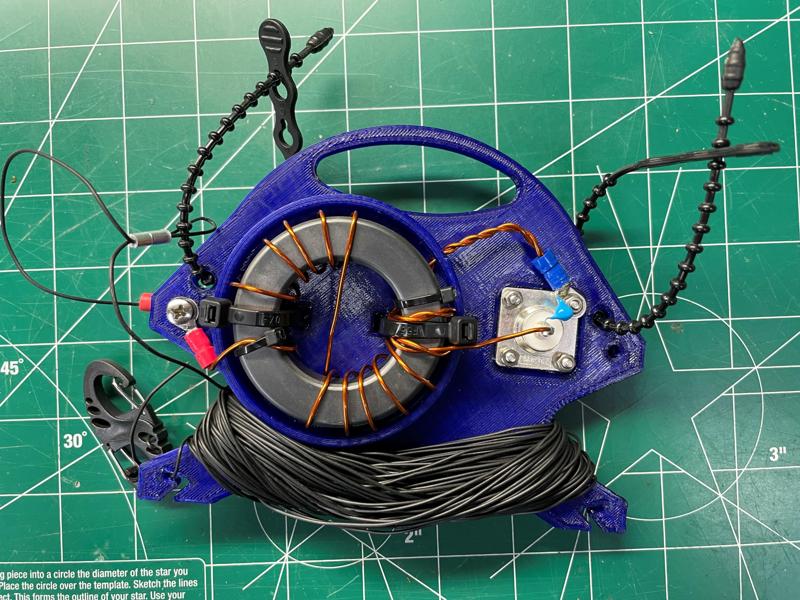 End Fed Half Wave Antenna Transformer Mount and Wire Winder