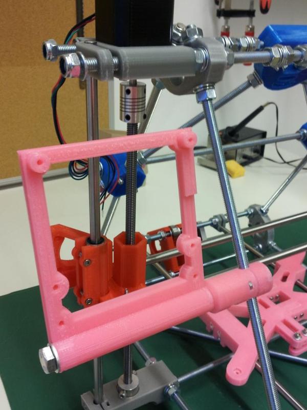 Mounting for the 12864 LCD Controlpanel (likewise Sainsmart LCD 2004)