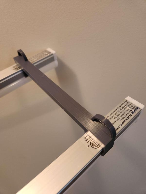 Barrina T5 LED Shop Light Bracket