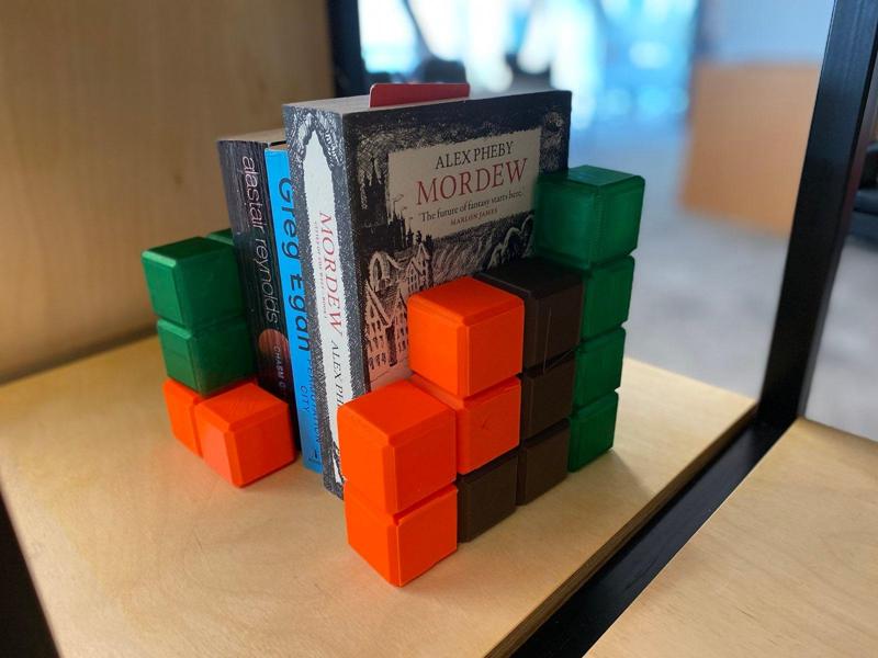 Tetromino bookends