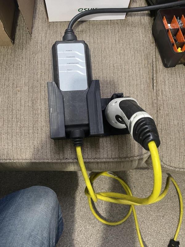 BMW EVSE CHARGER MOUNT AND SOCKET