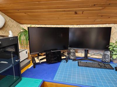 Simple monitor stand/desk and phone holder