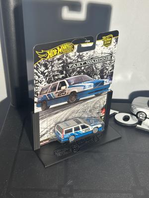 Hot Wheels Stand