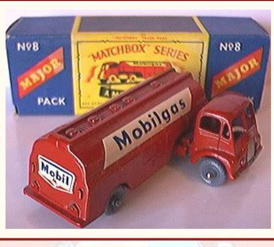 LESNEY MATCHBOX MAJOR PACK M8-A Mobilgas Petrol Tanker Trailer