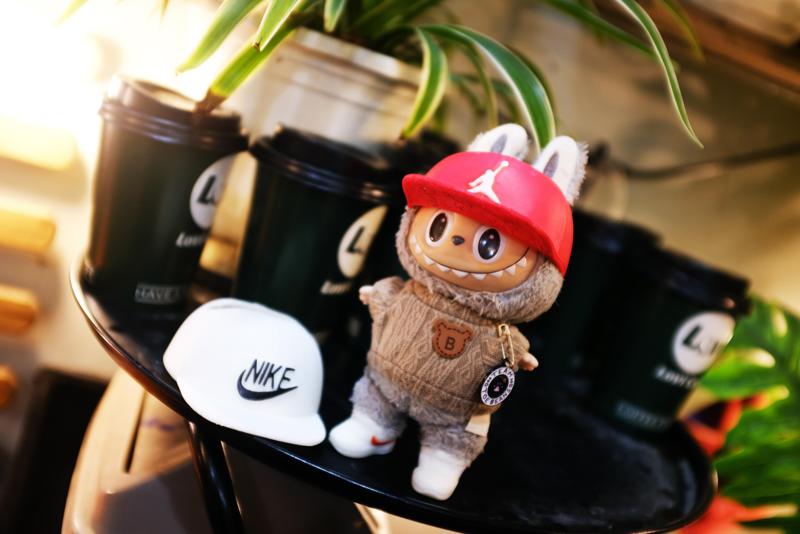 Labubu Accessories Toys - Snapback Air Jordan Wearable