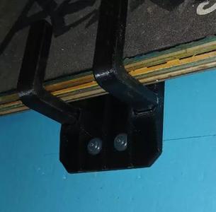 skateboard hanger