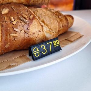 Interchangeable Price Tag Display - Modular Customizable Price Stands