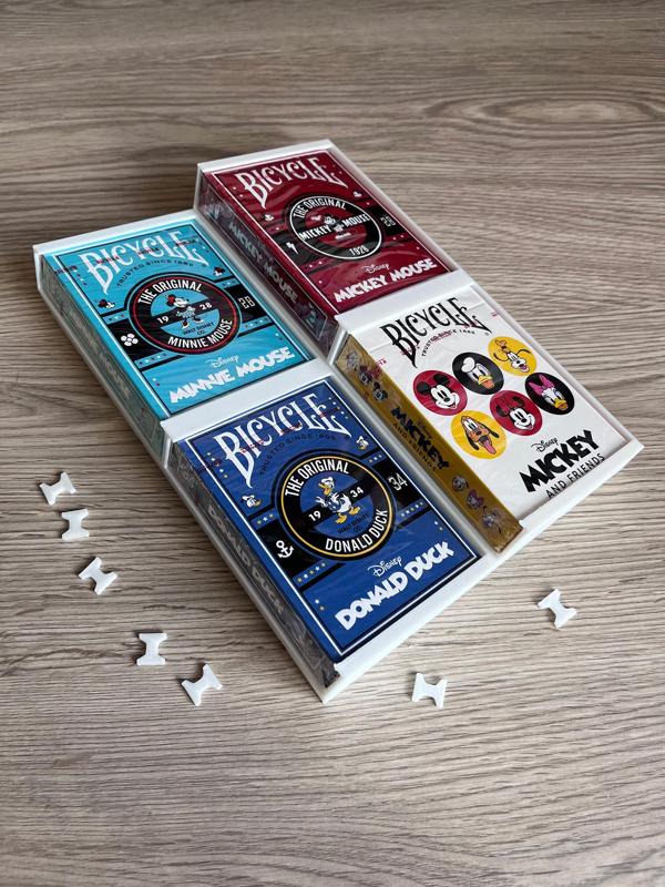 Playing cards wall mount - 4-piece unit - Aligned