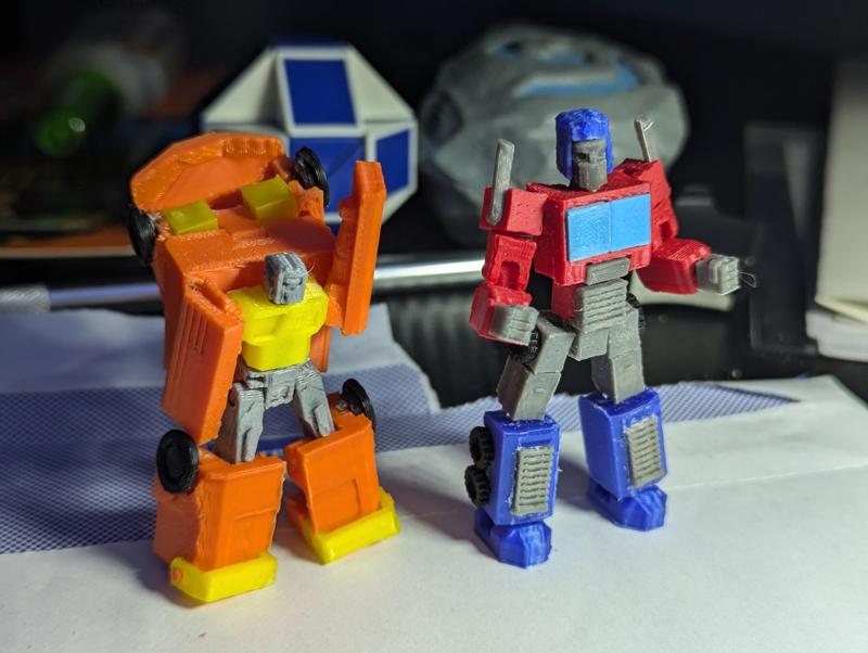 Micromaster Optimus Prime with Mini Trailer and Roller