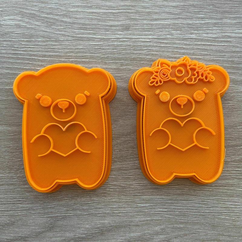 VALENTINE'S DAY CUTTER AND STAMP, CUTE BEAR LOVE