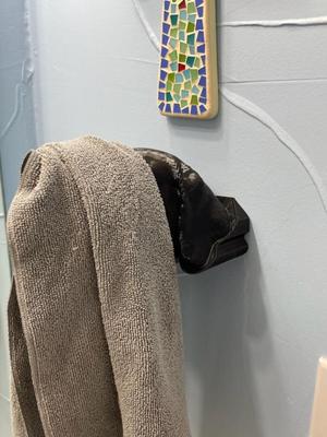 Dog head hand towel holder