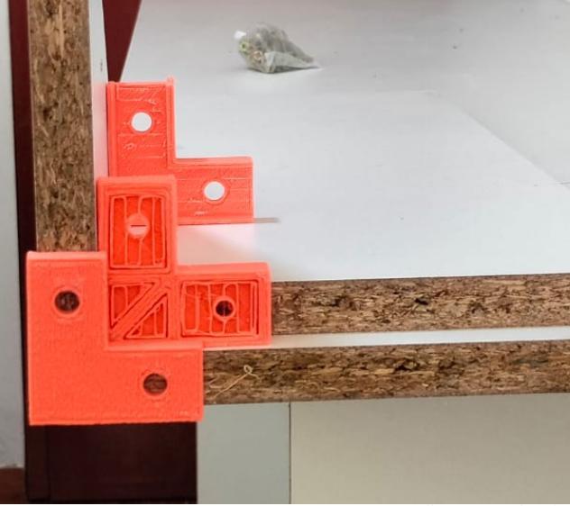 BRACKETS FOR MELANIN OR 18MM WOOD BOARDS